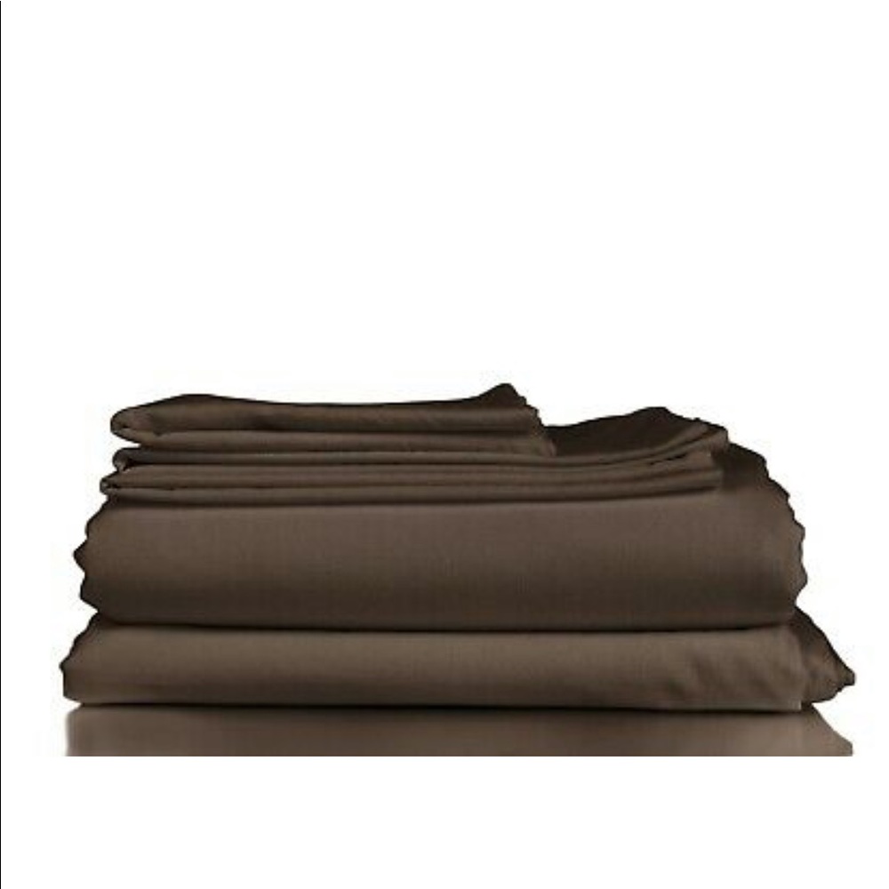✨ONE DAY SALE ✨FEEL 1800 FIBER count Sheets - Picture 8 of 9